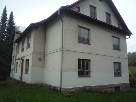 Stav školského objektu na ul. Kalvodova před rekonstrukcí 2